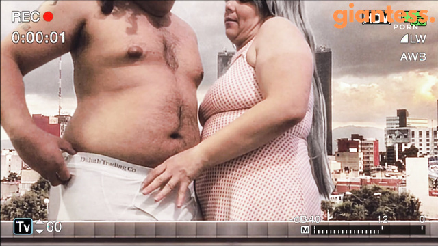 GiantGhost - BBW Macro Couple Naked In The Middle Of The City: Slow Motion Handjob