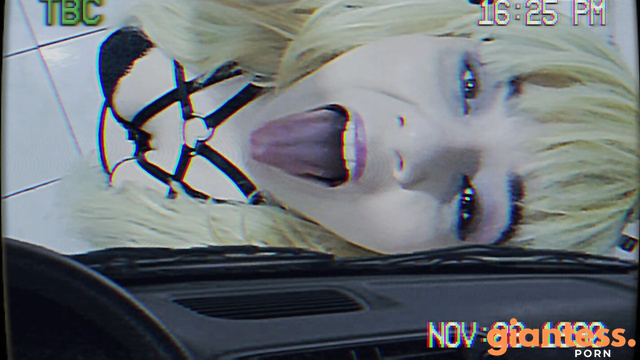 GiantGhost - Domina In Black Lingerie Want Eat You In Car: Giantess Lucy Exploration