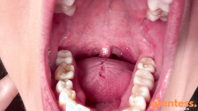 Erika Chanel - Hungry Giantess Tongue Overload: Curvy Milf Want Swallowing You