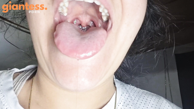Fetish Jessie - Would You Like to Look Inside My Mouth Full Of Saliva