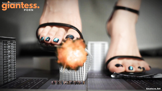 Jamie Feet - High Heels And Perfect Feet: A Giantess Crushes The Tiny Town