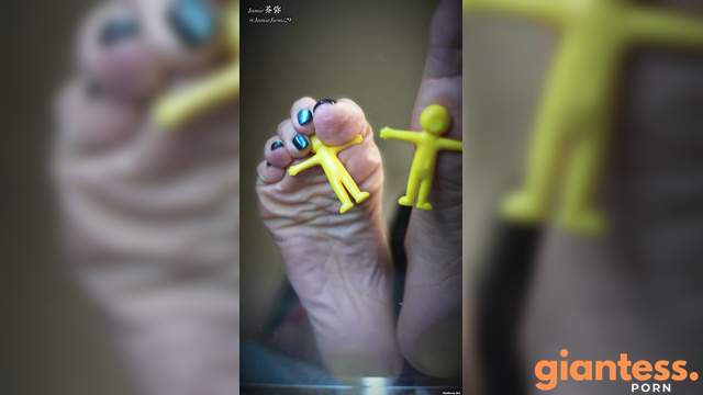 Jamie Feet - The Most Worthless Tiny People I Have Ever Trampled On In My Life