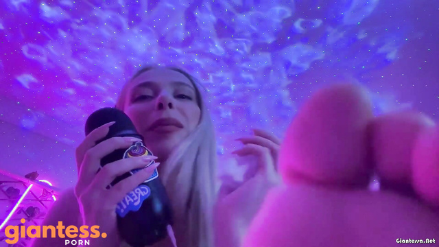 Giantess Babe Pelin ASMR: Finding A Tiny Guy In My House Right Now