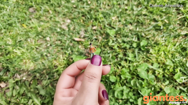 Queen Annellea - Caught A Tiny Who Trapped Under Big Butt Crush: No Escape For Him