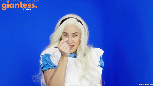 Media Impact Customs - Pawg Alice In Pleasureland: Sahrye Cosplay Giantess Smashing City