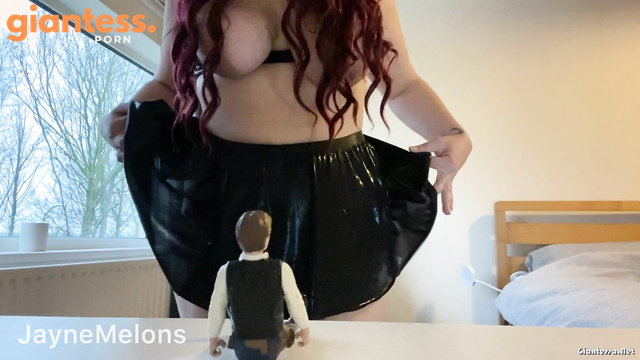 Jayne Melons - Redhead BBW Giantess Plays With Her Tiny Men in Hairy Pussy
