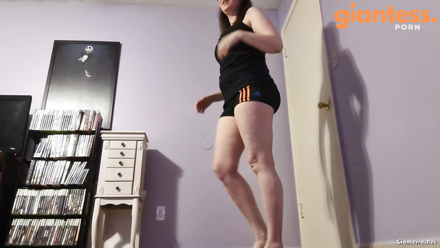 Naked MILF Morgana Laveau Have Free Evening To Put Little Slave In Her Ass