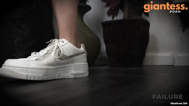 Bratty Foot Girls - Helpless Conversations With Onyx & Ama: A Tiny Man’s Failed Great Escape
