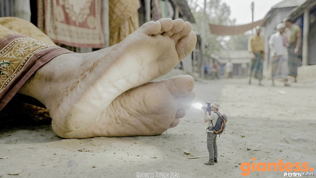 Goddess Amber Zera - Giantess And The Tourists Who Admire Her