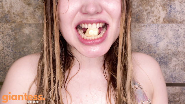 Shye White Vore