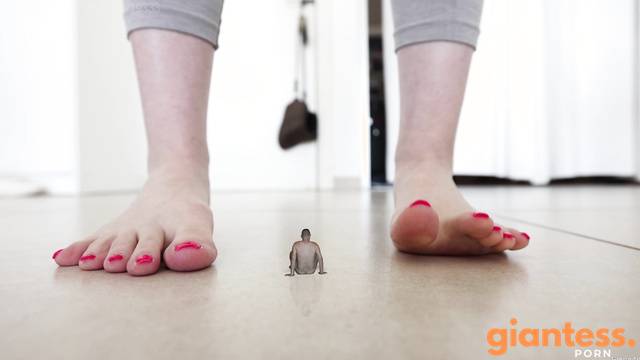 GSFCreator - True Love Of A Mini Guy And Huge Giantess Soles: Submissive Seduction