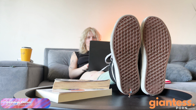 Rise of the Giantess - No Survivors: Goddess Christi Careless Giantess Crush Leaves