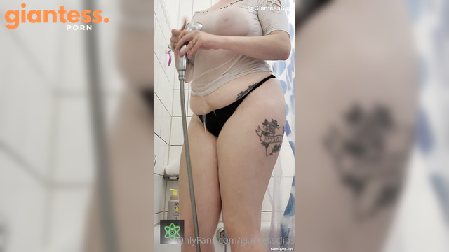 Larger Than Life - Giantess Strawberrie Wine: Soapy Shower Time From A Tiny Perspective