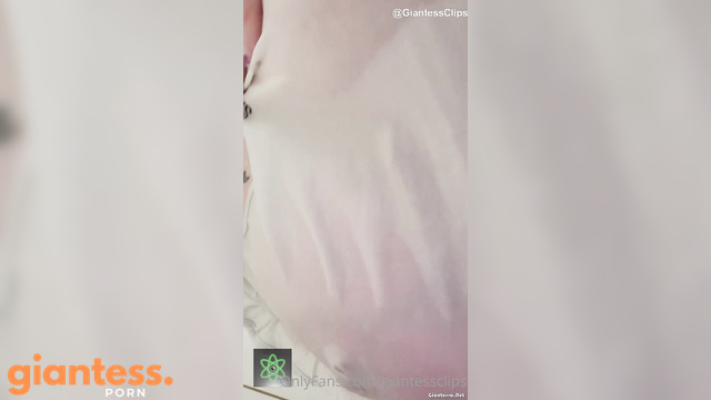 Larger Than Life - Giantess Strawberrie Wine: Soapy Shower Time From A Tiny Perspective