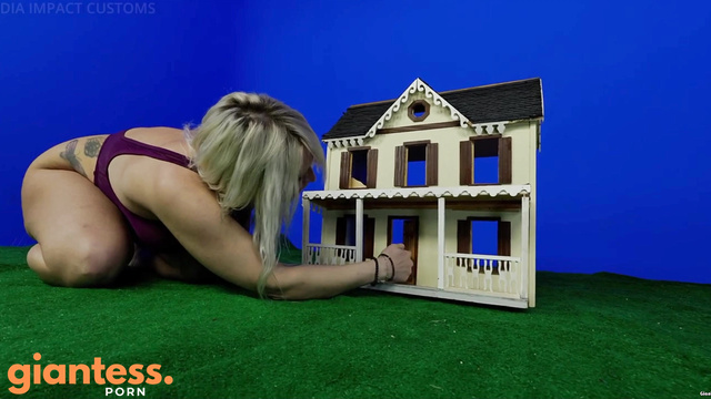 Media Impact Customs - Giantess Home Invasion Vanessa Skye Claims Her Tiny Submissive