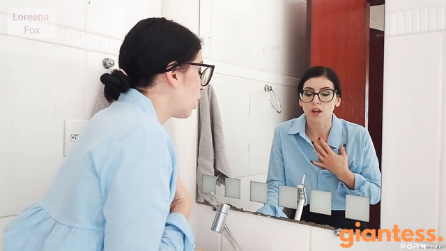 Loreena Fox - Brunette Giantess With A Big Ass Experiences Ultimate Office Arousal