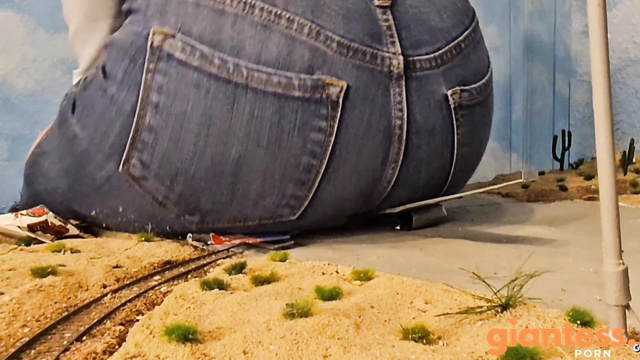Strength GTS Dioramas - Return Of The Bratty And Mad Barefoot Giantess Terrifying Tiny City