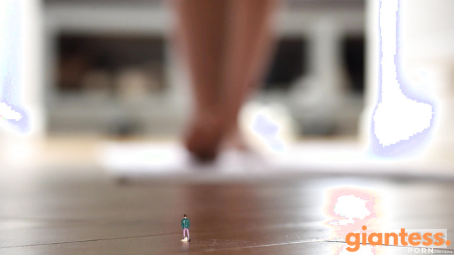 Sasha Curves - Unaware Giantess Busty And Hungry Stepmom Candy Swallowed Tiny Victims