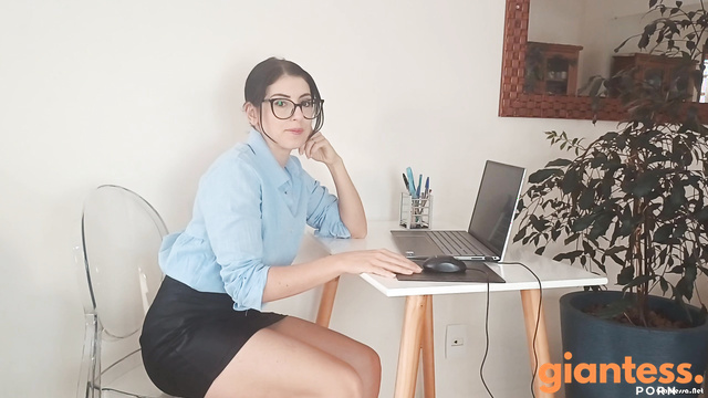 Loreena Fox - Corporate Growth: Expanding Your Business Giantess Domination