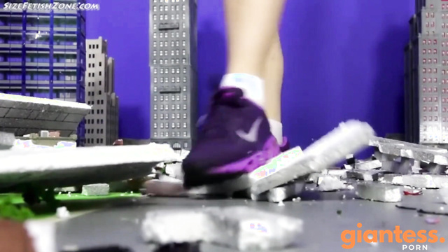 GiantessZone Clips – Sneaker Attack