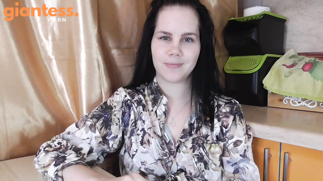 Anna Sky – Giantess Wants Eat Cheese Meat