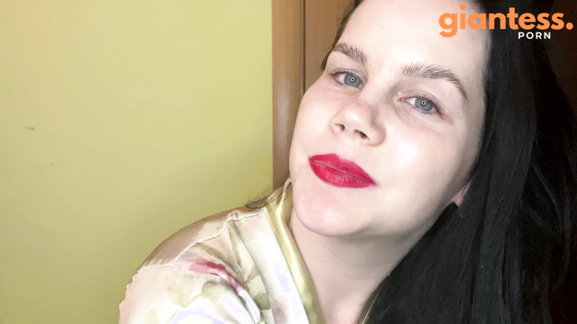 Anna Sky – Giant Woman Slow And Mov