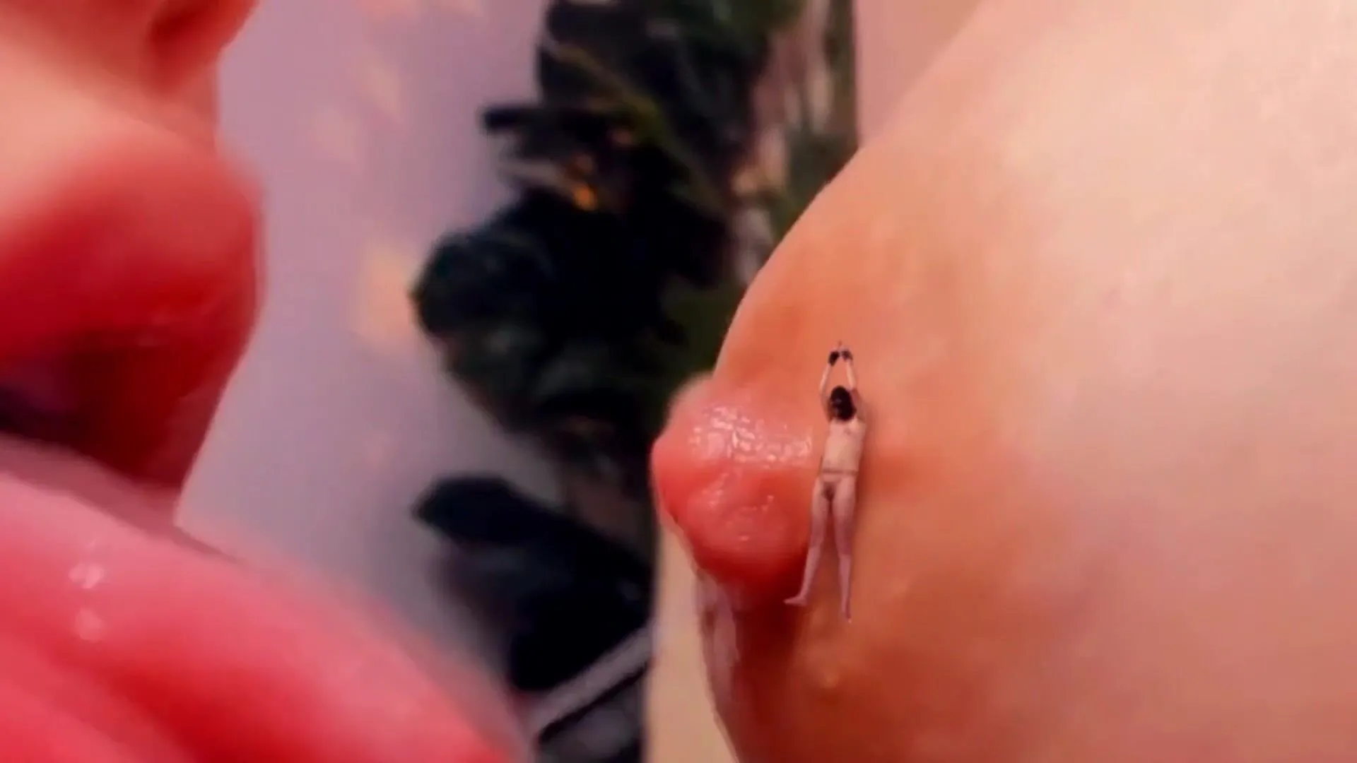 Giantess Lesbian Nipple And Vore