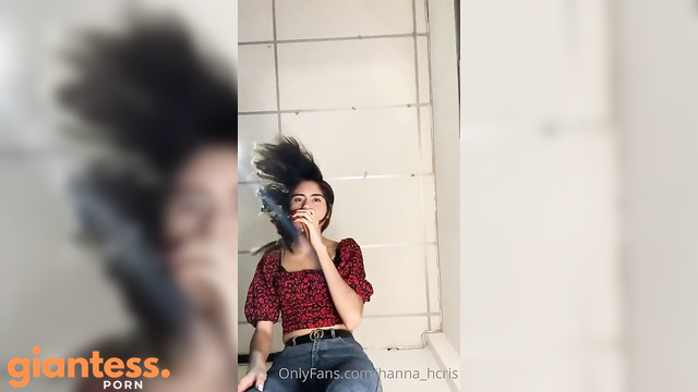 Hanna Hcri – Giantess Content Pov I Found A Tiny Man On My Floor
