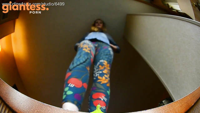 Amateur Soles Giantess And Footjobs – Puny Woman Trapped In Gum