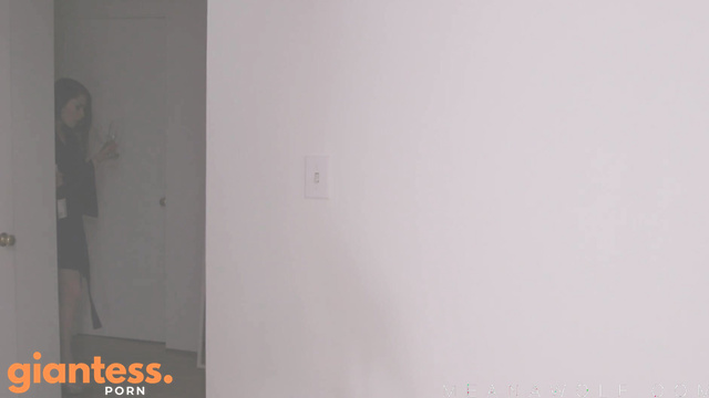 Meana Wolf – Pussy Vore
