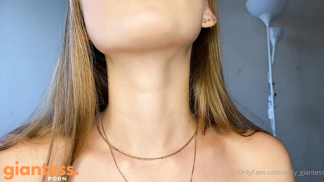 Nelly Giantess – Videos With Gummy Bears