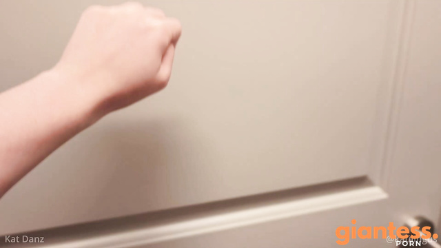 Kat Danz – Shrunken Step Bro