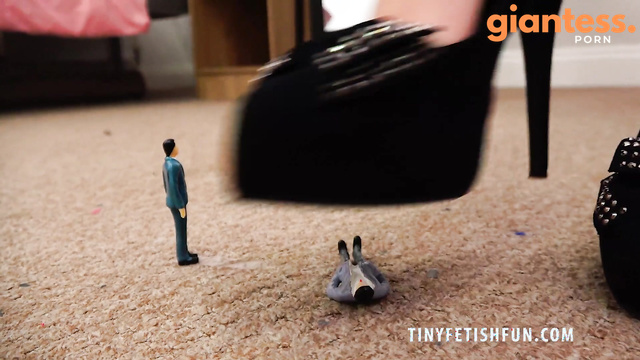 Tinyfetishfun – Girl With Blue Hair Smashes Small Men Part 2