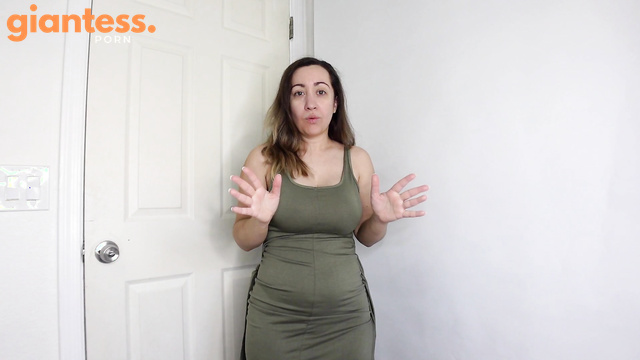 Lalunalewd – Remote Turns Mommy Into Giantess