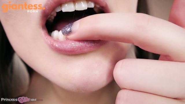 Princess Ellie Idol – Spying Gets You Eaten By A Giantess