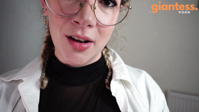 Sasha Curves – Giantess Scientist Shrinks Her Professor