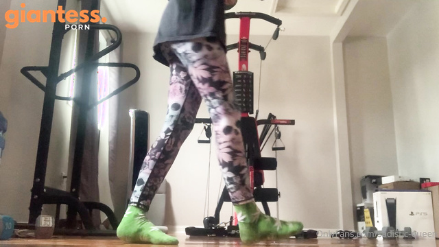 Sadistic Queen – Peeping Tom Caught At The Gym