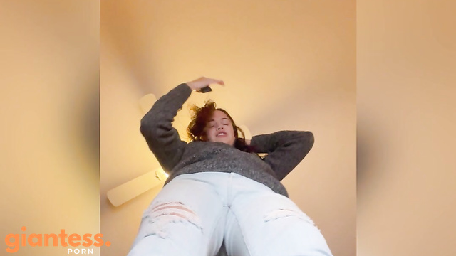 Maggierosexo – Giantess Squishes You For Science
