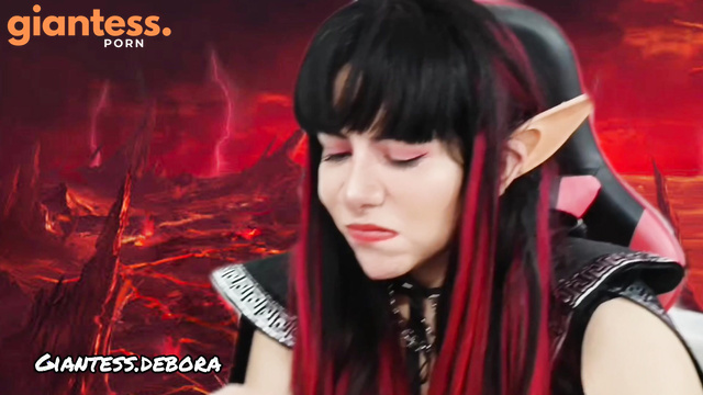 Giantess Debora – Giantess Halloween