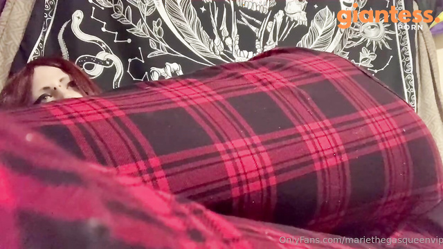 Mariethegasqueen - Giantess Youre Small And I Dont Know Youre There