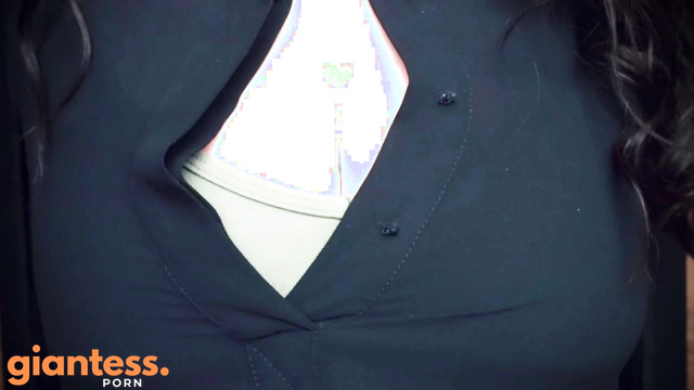 Drea xoxo - Horny Growing Giantess