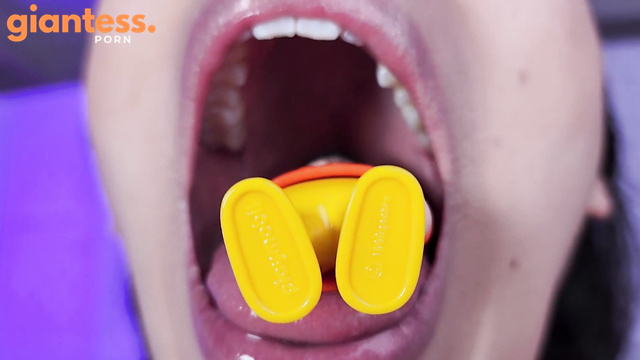 Azumi Zeitline – Giantess Vore