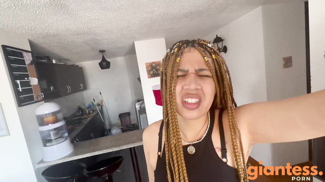 Colombianbigass - Giantess Broke Into My House