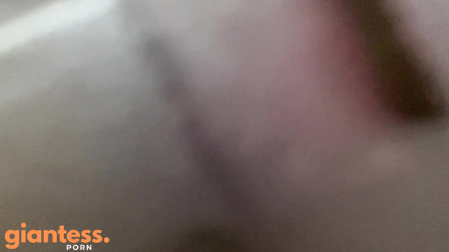 Colombianbigass - Giantess Broke Into My House