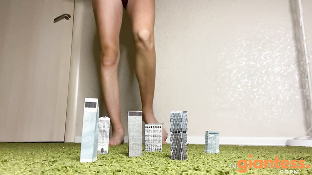 Nelly Giantess - Check Out How Im Destroying The City With Tiny Men