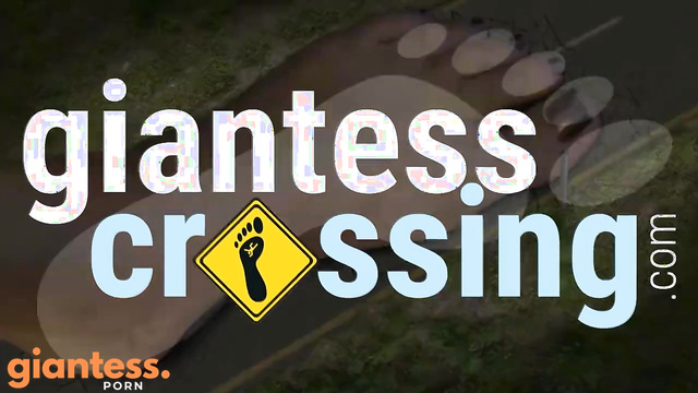 Giantess Loryelle - Loryelles Giant Step for Science