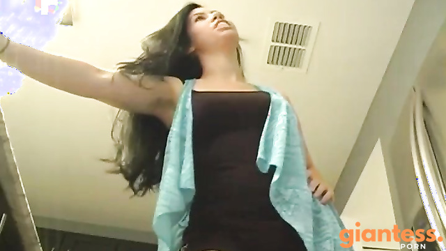 Bratty Princess Lisa - Scary House Party