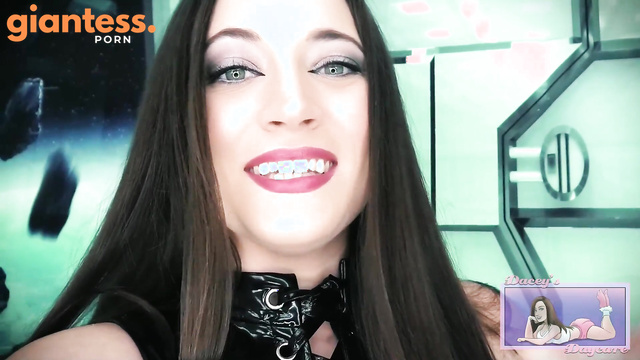 Dacey Harlot Shrinking