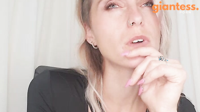 Lexi Snow - Giantess Blowjob In Court