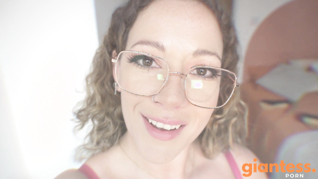 Sasha Curves - Giantess Teacher Deals With The School Bullie